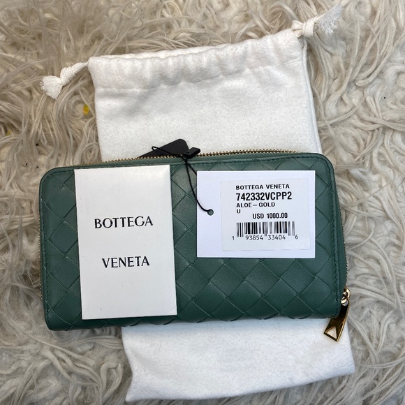 NWT Bottega Veneta Wallet Clutch - Picture 3 of 4
